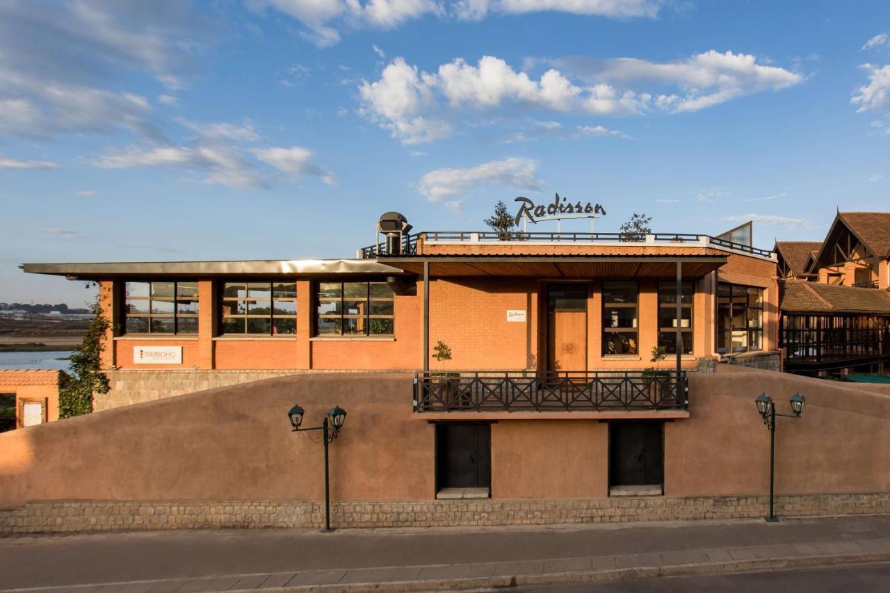 Radisson Hotel Tamboho Waterfront Antananarivo Exterior foto